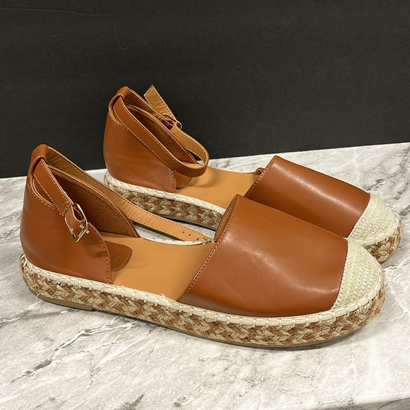 Espadrilles - Picture 3 of 4